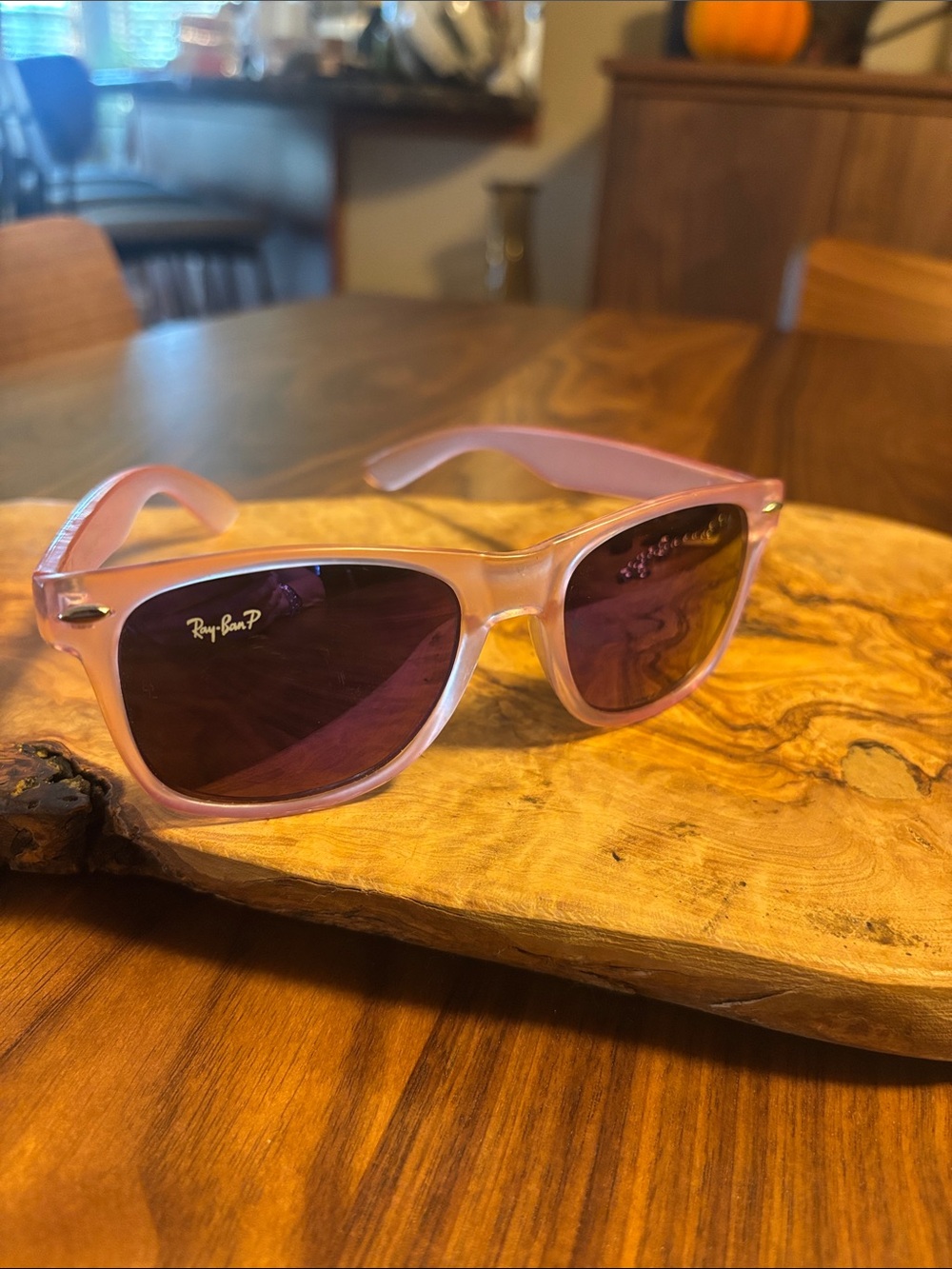 Ray-Ban Pink Polarized Woodies Sunglasses - counterfeit